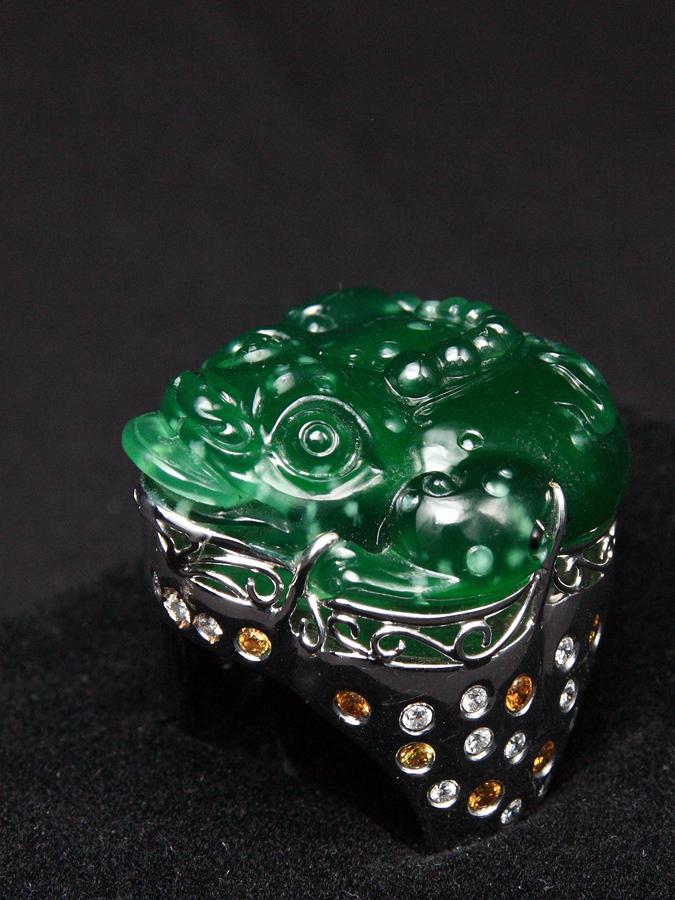 
胡一天邢菲新剧《你好 神枪手》官宣 出现竞技场热血治愈恋爱