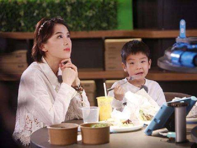 三亿体育|
黄圣依晒安迪课后作业 全英文注解引发烧议 果真一家人都是学霸(图9) 三亿体育|
黄圣依晒安迪课后作业 全英文注解引发烧议 果真一家人都是学霸(图9)