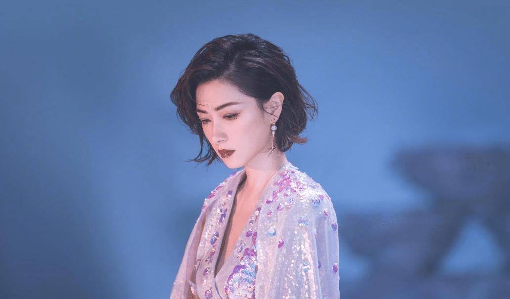 明星的游戏名都叫啥?万茜可爱 林更新自恋 看到薛之谦:太嚣张“三亿体育”(图2)
明星的游戏名都叫啥?万茜可爱 林更新自恋 看到薛之谦:太嚣张“三亿体育”(图2)