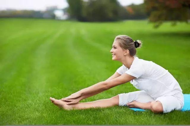 “三亿体育手机版”工业和信息化部部长苗圩:5G更大的“蓝海”在物联网、工业互联网(图4) 三亿体育