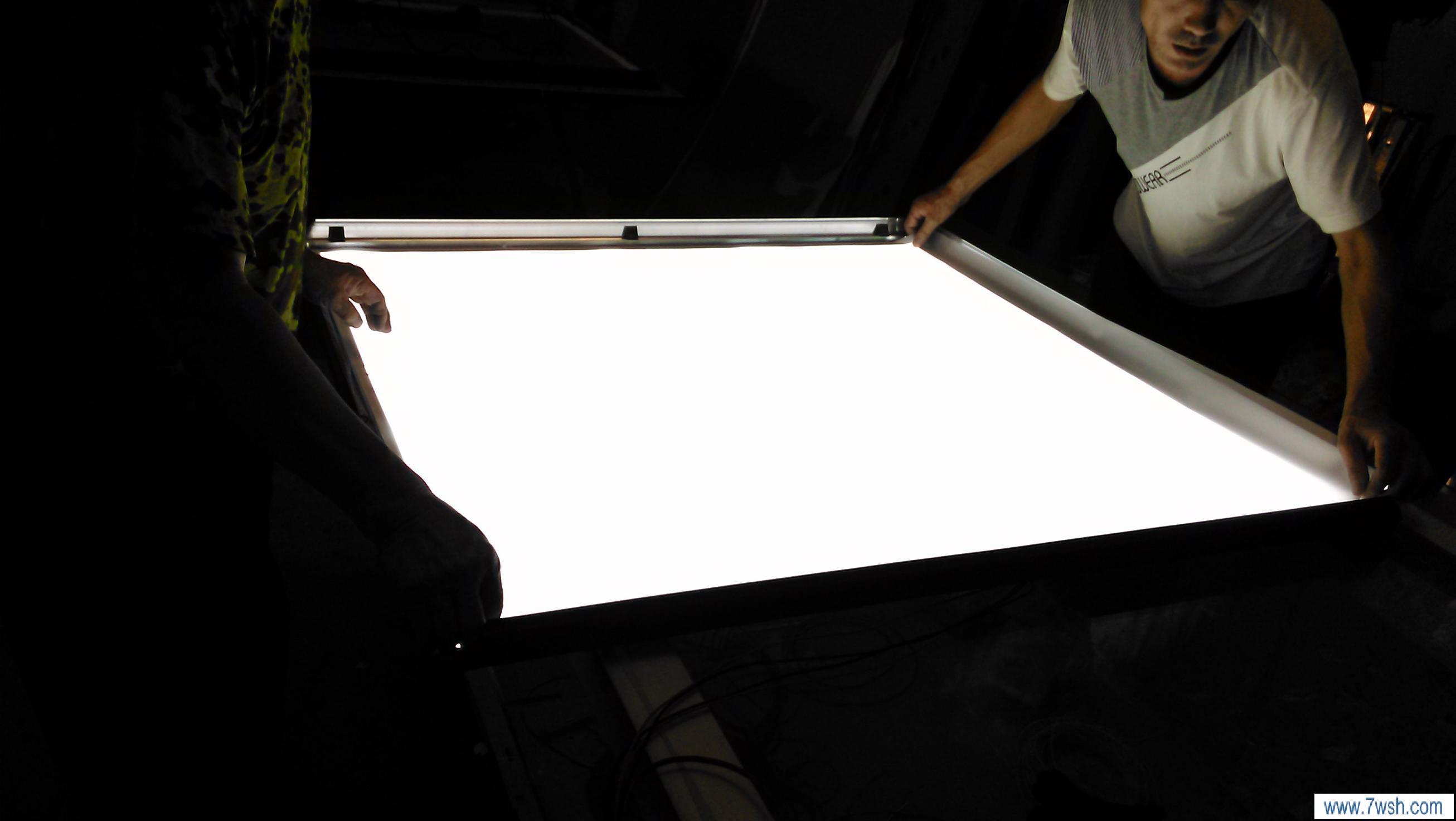 三亿体育手机版：S9玩家段位分析：王者人数最少仅占比0.02